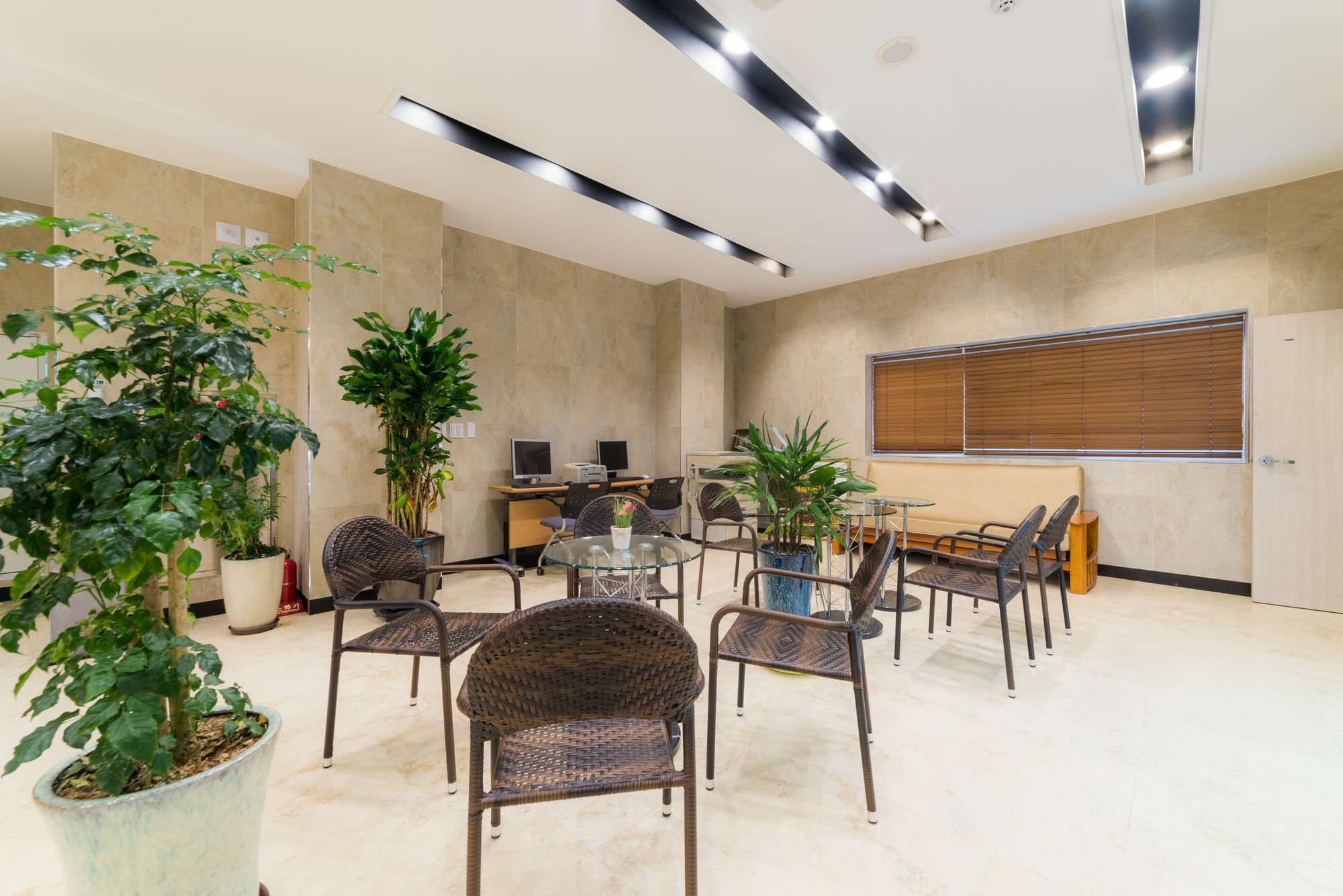 Reborn Suwon Silkroad Hotel Exterior foto